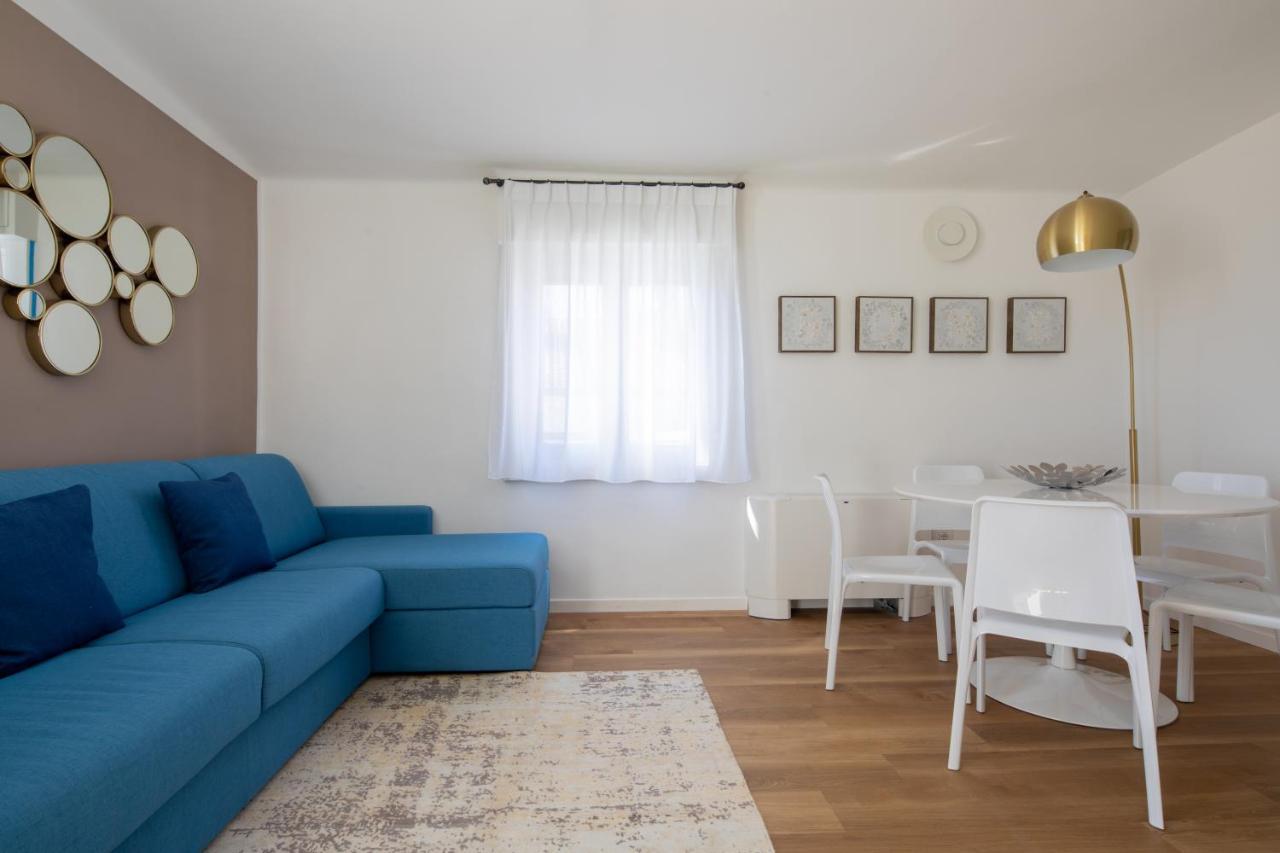 Vis A Vis Apartments Trieste Eksteriør bilde