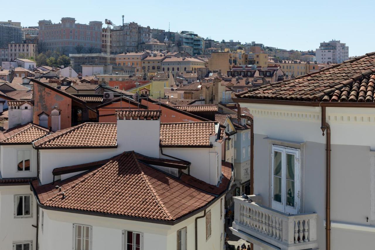 Vis A Vis Apartments Trieste Eksteriør bilde